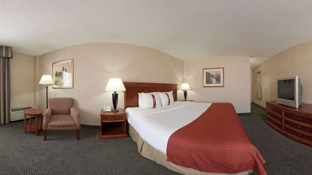 קובינגטון Holiday Inn Cincinnati-Riverfront By Ihg מראה חיצוני תמונה